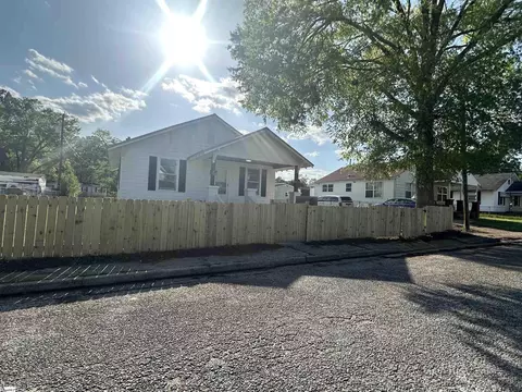 279 Locust St, Clinton, SC 29325