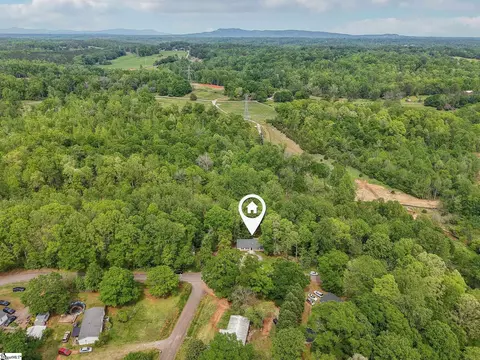View/Area - 318 Frontier Dr, Easley, SC 29640 photo 5 of 6