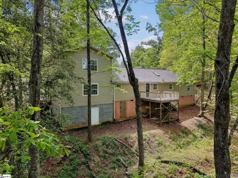 Exterior - 318 Frontier Dr, Easley, SC 29640 photo 5 of 7