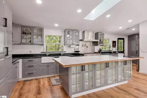 Kitchen - 318 Frontier Dr, Easley, SC 29640 photo 2 of 6