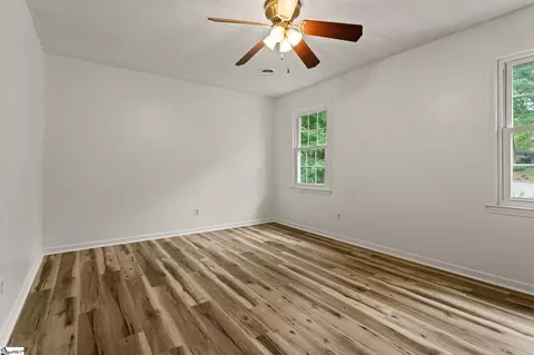Bedroom - 116 Saddle Tree Ct, Greer, SC 29650 photo 4 of 5