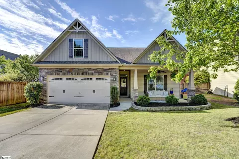 3 Leeds Ct, Simpsonville, SC 29681