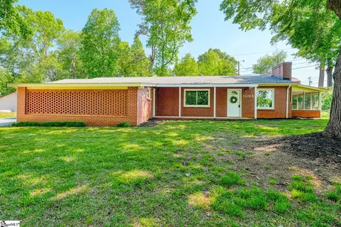 1004 Blanton Pl, Spartanburg, SC 29303