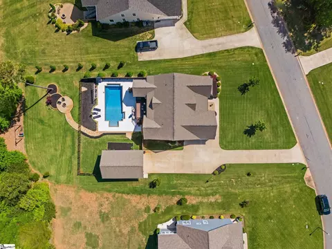 675 E Ridge Water Dr, Chesnee, SC 29323 photo 3