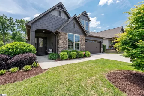 24 Vinton Dr, Greer, SC 29651