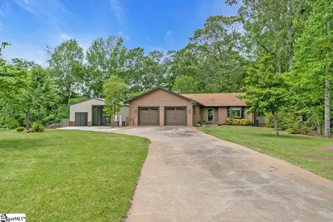 106 Rosemont Dr, Taylors, SC 29687