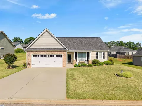 127 Alberta Cir, Piedmont, SC 29673