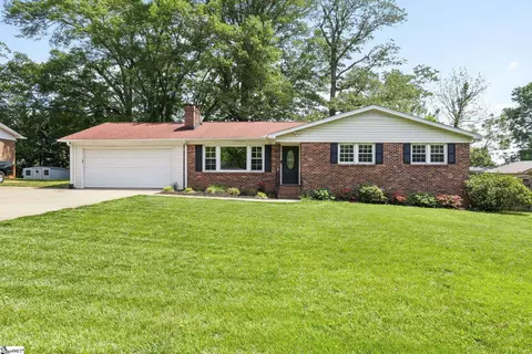 105 Cope Cir, Greenville, SC 29617