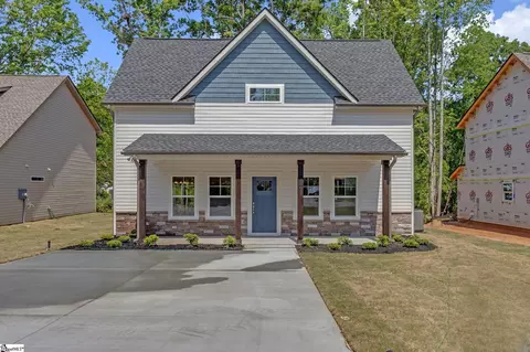 220 Saluda St, Belton, SC 29627
