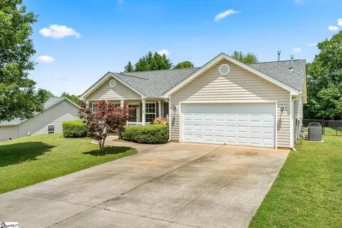 122 St James Ct, Anderson, SC 29621