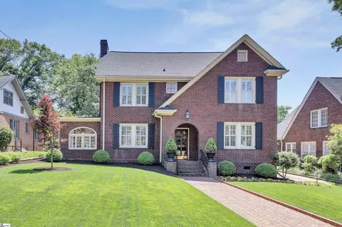216 Cleveland St, Greenville, SC 29601