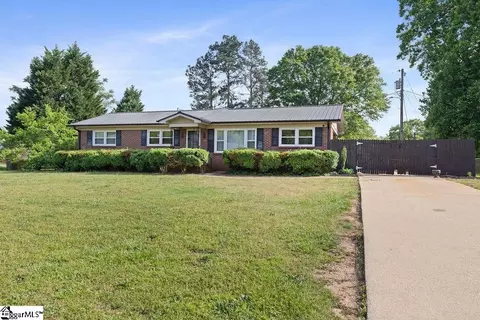 302 Jasmine Dr, Anderson, SC 29626