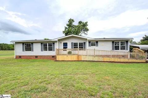 131 E Church Rd, Easley, SC 29642 photo 1