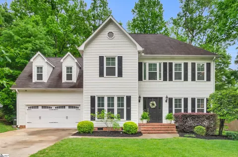 4 Barley Mill Dr, Greer, SC 29651