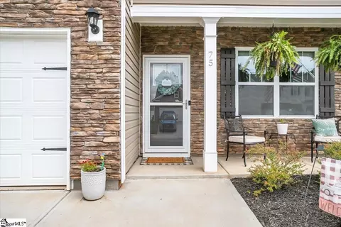 75 Oak Edge Ln, Greer, SC 29651 photo 2