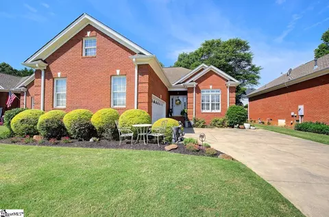 132 Hartsfield Dr, Easley, SC 29642