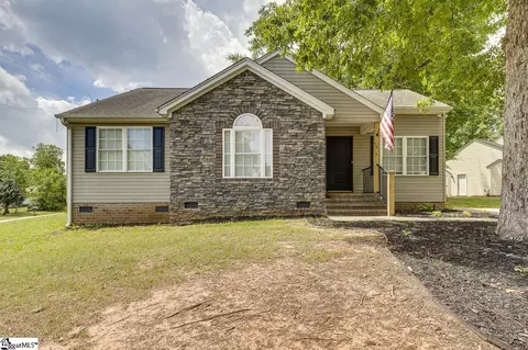 101 Merganser Ct, Liberty, SC 29657