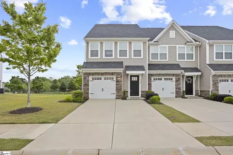 108 Roseridge Dr, Simpsonville, SC 29681
