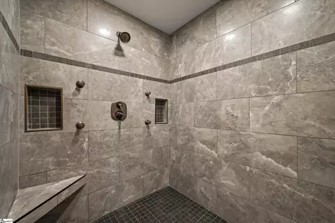 Bath - 354 Jasmine Ln, Tryon, NC 28782 photo 4 of 6