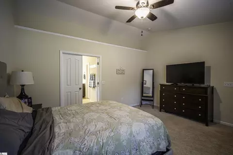 Bedroom - 20 Killarney Ln, Greer, SC 29650 photo 4 of 9
