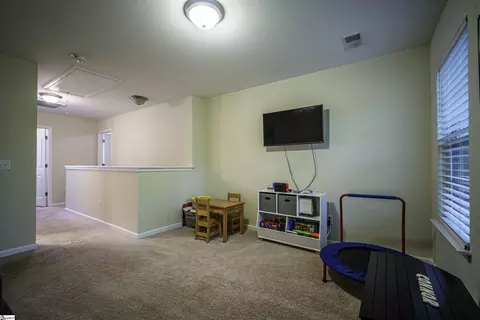 Entry Way - 20 Killarney Ln, Greer, SC 29650 photo 6 of 7