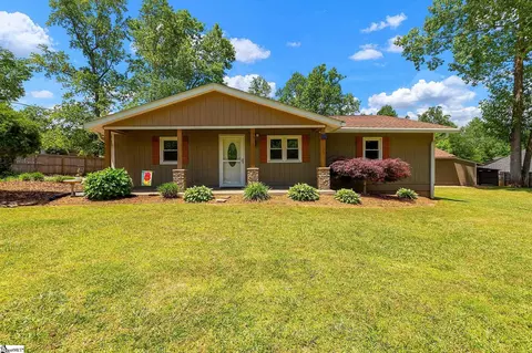 205 Wofford Rd, Taylors, SC 29687