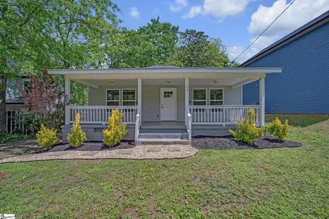 109 N 3rd St, Easley, SC 29640