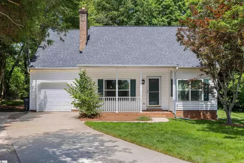 121 Doelling Ct, Greenville, SC 29609