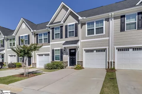 321 Aldworth Ln, Fountain Inn, SC 29644