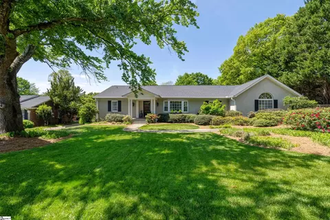 810 Wembley Rd, Greenville, SC 29607