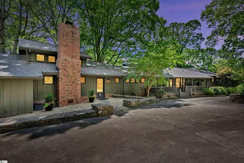 404 Audubon Rd, Greenville, SC 29609