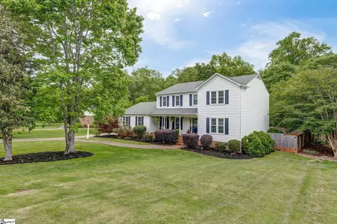 204 Heathwood Pl, Easley, SC 29640