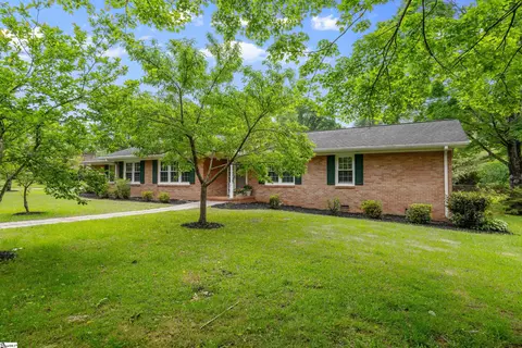 5 Covington Rd, Greenville, SC 29609