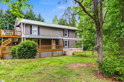 421 Wood Rd, Taylors, SC 29687