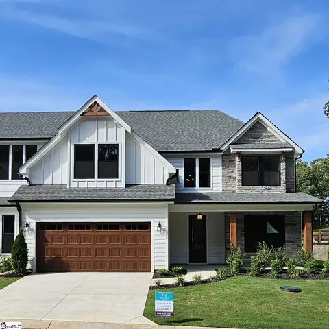 319 Breakwater Ln, Seneca, SC 29678