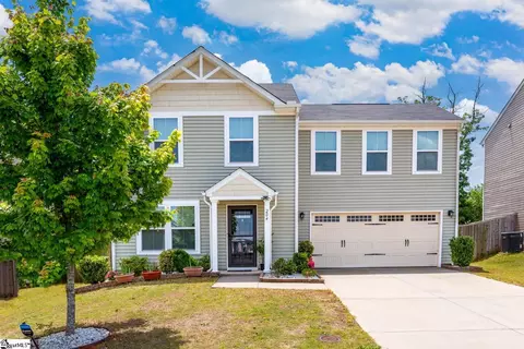 204 Maplestead Farms Ct, Greenville, SC 29617