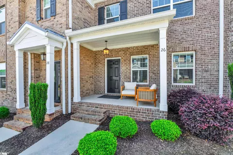 26 Peckham St, Greenville, SC 29607