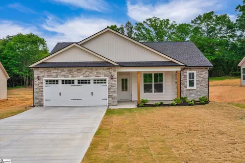 107 W B W Stewart St, Pelzer, SC 29669