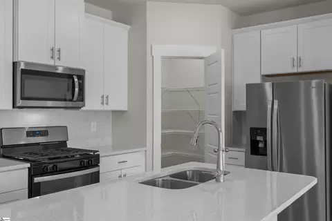 Kitchen - 620 Millwright Way, Greer, SC 29651 photo 2 of 2