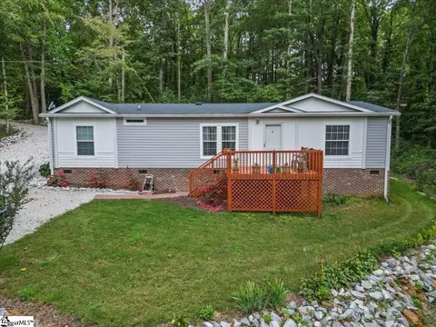 122 Candy Ln, Westminster, SC 29693