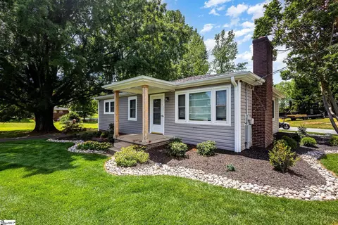 101 Miller Rd, Taylors, SC 29687