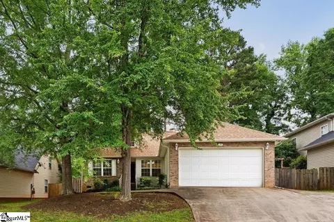 182 Riverrun Dr, Spartanburg, SC 29303