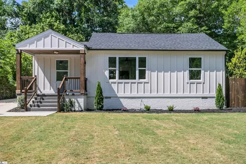 14 Pleasant Ridge Ave, Greenville, SC 29605