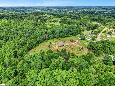 475 Johnson Rd, Easley, SC 29642 photo 8