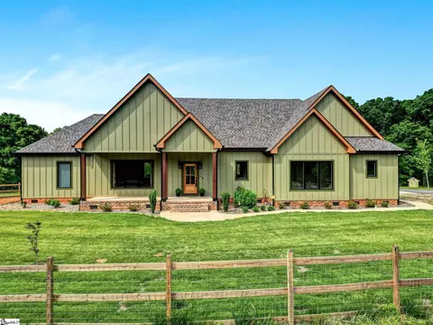 475 Johnson Rd, Easley, SC 29642