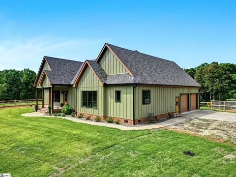 475 Johnson Rd, Easley, SC 29642 photo 4