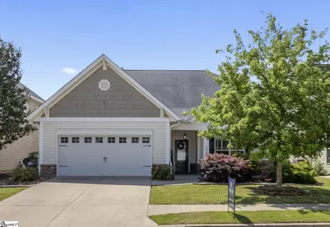 208 Medoc Ln, Moore, SC 29369