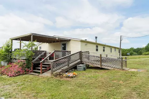 470 New Hope Church Rd, Enoree, SC 29335