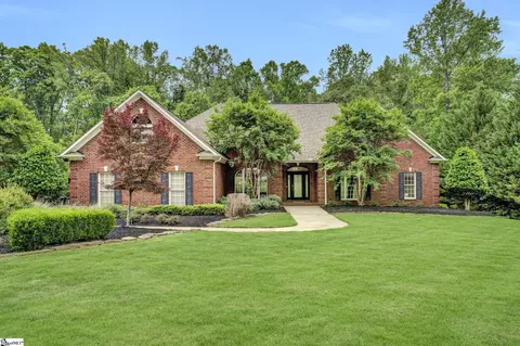 881 Inverness Cir, Spartanburg, SC 29306