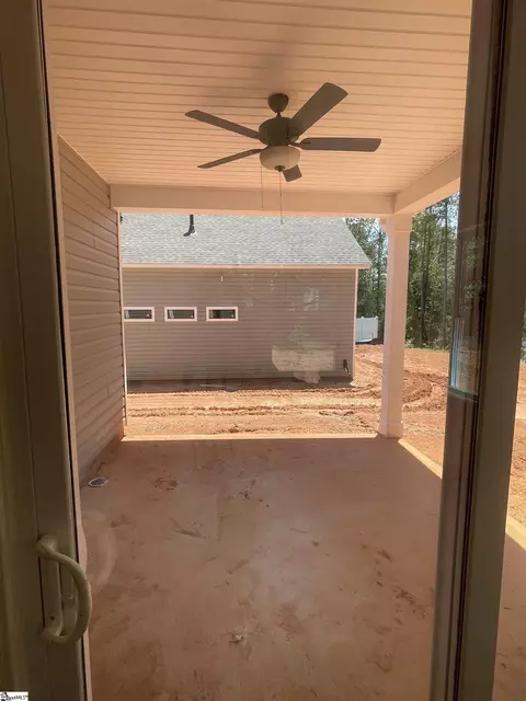 1 Sweetgrass St, Central, SC 29630 photo 5